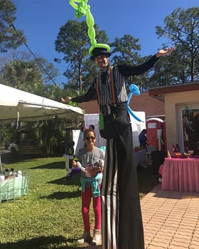 balloon stilts kid